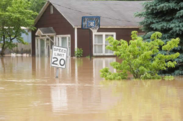 Storm Restoration Service in Hixson