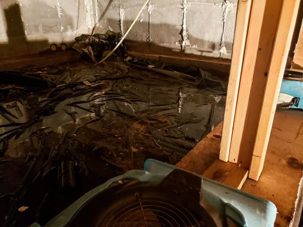 Crawlspace Water Cleanup in Hixson